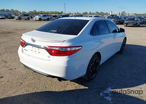 2016 Toyota Camry Se z USA, uszkodzony, nr VIN 4T1BF1FK9GU183967